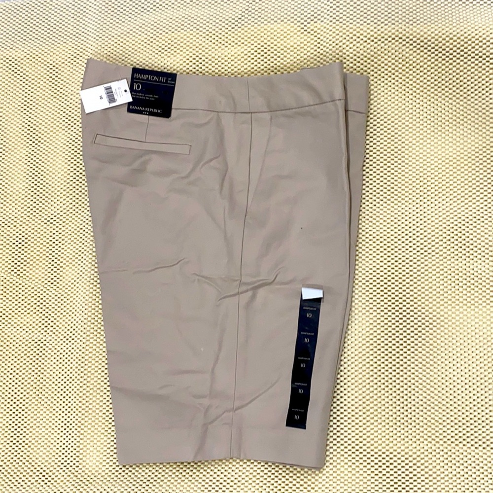 Banana republic khaki Hampton shorts, 10